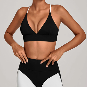 Soutien-gorge de sport blanc pour femme, col en V profond, bretelles spaghetti, sans couture, maintien moyen, respirant, style uni, pour le yoga - Product Image 1
