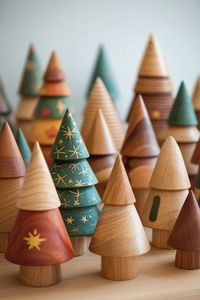 Ensemble de décorations de Noël classiques en bois rustique, en forme de pin, faites à la main, pour table d'intérieur, style traditionnel, arbres de taille moyenne - Product Image 3