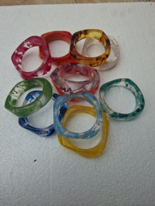 Bracelets géométriques modernes en résine, faits à la main, de haute qualité, personnalisables, cadeau de Noël - Product Image 3