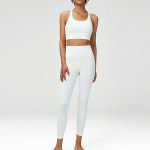 Ensemble de yoga pour femmes de couleur unie à prix raisonnable, ensemble de yoga pour femmes le plus vendu, ensemble de yoga pour femmes de style nouveau - Product Image 1