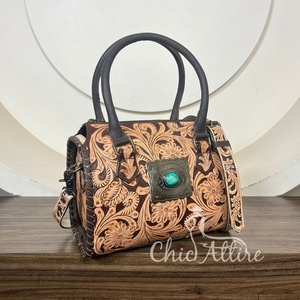 Sac de voyage de luxe en cuir de vachette fait main, style personnalisé, haute qualité, pour femme, sac à bandoulière, sac de sport, best-seller - Product Image 1