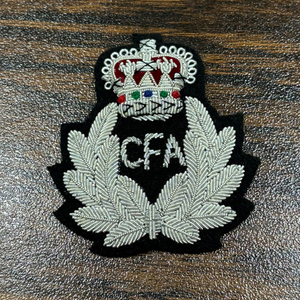 Écussons brodés personnalisés en fil de métal, faits à la main, grand design, logo, fabriqués au Pakistan, vente en gros - Product Image 3