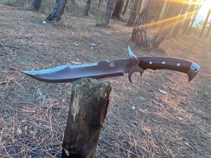 Cuchillo de Caza de Acero al Carbono con Hoja Serrada de Punta Caída y Mango de Madera, Herramienta de Supervivencia para Exteriores - Product Image 2