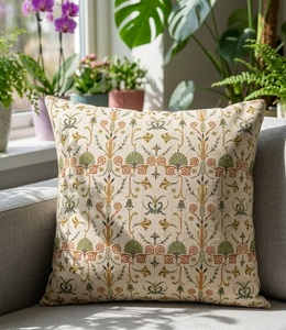 Funda de Almohada Clásica con Detalles en Algodón y Diseño de Tapicería Rústica, Artesanía de Alta Calidad 18X18 - Product Image 3