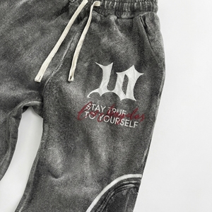 กางเกงวอร์มซิปประดับคริสตัลสีเทาแบบดิสเทรส |   กางเกงจ็อกเกอร์มีซิปด้านข้าง |   กางเกงแทร็คสตรีทแวร์ทรงเฮฟวี่เวท |   ผู้ผลิต OEM ตามสั่ง - Product Image 4