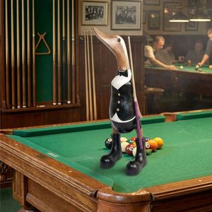 Jouet de billard en bambou artisanal en forme de canard - Product Image 5