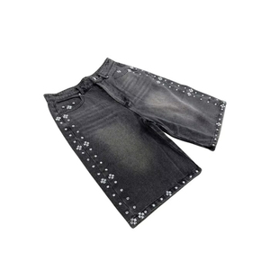 Shorts en jean larges pour homme personnalisés, ornés de lettres en strass, coupe ample, style vintage streetwear, pour l'été - Product Image 2