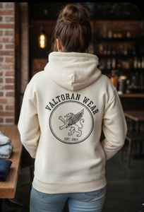 Sudadera con Capucha Elite Valtoran Heritage Griffin – Felpa Gruesa Crema Premium, Diseño Detallado de Arte Lineal Mitológico y Tipografía Arqueada - Product Image 5