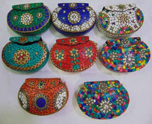 Quality Handicrafts 2026 Hot Selling Women Summer Beach Mosaic Metal Round Hand Handbag <b>Clutch</b> ladies Purse Wholesale Price - Product Image 3