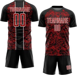 เสื้อฟุตบอลแบบซับลิเมชั่นสีแดงดำสำหรับผู้ชาย พร้อมชื่อทีมและหมายเลข แขนสั้น ทรงสปอร์ต - Product Image 1