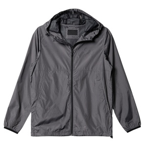 เสื้อฮู้ดกันลมสำหรับออกกำลังกาย วิ่ง และฝึกซ้อม ผ้าฝ้าย 100% ระบายอากาศ กันน้ำ มีฮู้ด สำหรับฤดูหนาว  รับสกรีนโลโก้ OEM รุ่นปี 2026 สำหรับผู้ชาย - Product Image 4