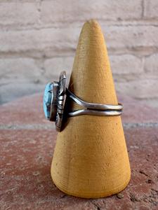 Bague artisanale ovale en turquoise Golden Hills, argent sterling, style bohème, bijou statement du sud-ouest, cadeau artisanal pour elle - Product Image 4