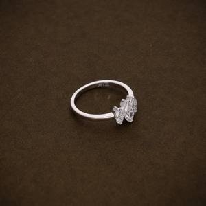 แหวนเพชรทรงมาร์คีส์สามเม็ด ผลิตในห้องปฏิบัติการ พร้อมใบรับรอง แหวนทองคำแท้สำหรับเจ้าสาว เครื่องประดับชั้นดีสำหรับผู้หญิง - Product Image 2