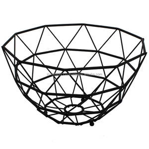 Corbeille à fruits en métal à plusieurs niveaux avec un aspect artisanal idéal pour la présentation de fruits sur le comptoir et l'organisation fonctionnelle de la cuisine - Product Image 6