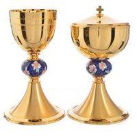 Ensemble Calice et Ciboire en Métal Supérieur pour les Cérémonies Catholiques, avec une Finition Durable et un Design Élégant