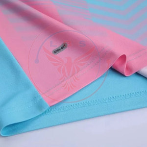 Nouvel ensemble d'uniformes de football deux pièces respirant, faible MOQ, couleur et logo personnalisables, pour équipes unisexes - Product Image 6