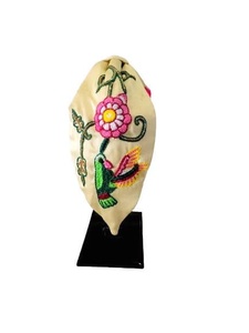 Diadema Turbante de Tela Azul Marino Intenso con Hojas Bordadas en Negro y Dorado para Mujeres y Niñas, Colección Boutique, Accesorio de Moda - Product Image 2