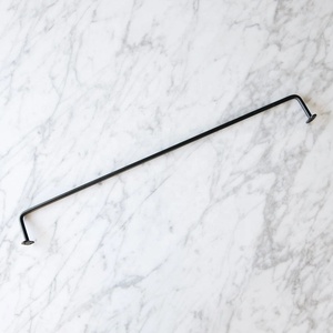 Barre porte-serviettes en métal à bord linéaire avec finition noir mat, profil élégant pour rangement mural de salle de bain moderne - Product Image 2