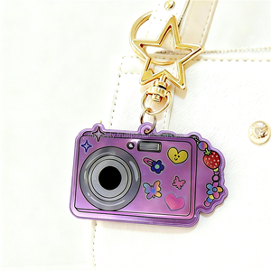 Porte-clés personnalisés en PVC réfléchissant à faible MOQ, étiquettes de clés de motel personnalisées, motif de dessin animé, impression numérique étanche - Product Image 2