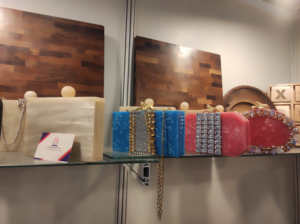 Art en résine 100% authentique, artisanat fait à la main, artisans indiens, bijoux de mode faits à la main, sac à main, pochette, haute qualité - Product Image 6