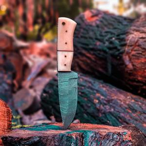 Cuchillo de Caza Exclusivo de Acero de Damasco Premium para Exteriores, Capacidad para Desollar y Cortar Huesos, Estuche de Cuero OEM, Envío Directo Disponible - Product Image 3