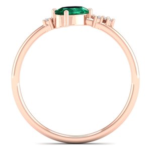 Anillos de Compromiso y Boda Minimalistas REYES de Plata de Ley 925 con Corte Ovalado, Gema de Esmeralda de 0.5 Quilates y Anillo de Moissanita - Product Image 4
