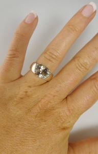 Bague solitaire en moissanite couleur orange clair 3 carats, taille triligne, halo caché, en argent 925 original, style romantique, cadeau pour amoureux - Product Image 3