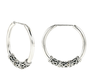 Boucles d'oreilles créoles bohèmes faites à la main en argent sterling 925 de 25 mm pour femme, bijoux vintage oxydés et chics - Product Image 1