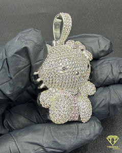 Colgante de Gato Adorable con Incrustaciones de Piedras Rosas, Estilo Hip Hop, con Diamantes de Moissanita, Amuleto de Lujo de Dibujos Animados para Mujeres y Hombres - Product Image 4