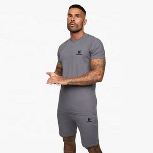 Camiseta y pantalones cortos de gimnasio para hombre, conjunto de dos piezas, verano, manga corta - Product Image 1