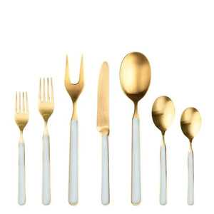 Ensemble de couverts en métal finition or décorative pour une présentation élégante à la maison, à la salle à manger, sur la table et lors de réceptions - Product Image 2