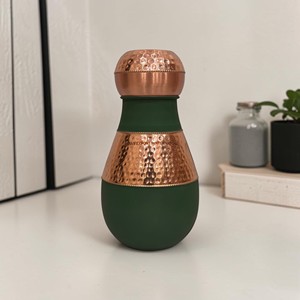 โถทองแดงสีเขียวแบบตอกลายจาก Indian exports international (ทองแดงบริสุทธิ์รับรองมาตรฐาน) - Product Image 1