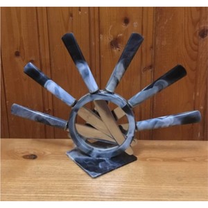 Ensemble cuillère et fourchette à dessert en résine faits à la main avec manche effet soleil |   Couverts radiaux créatifs avec support |   Cadeau unique pour un mariage ou une nouvelle maison - Product Image 1