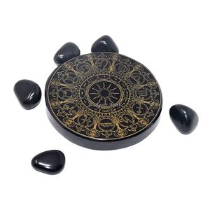 2024 artisanat en pierre semi-précieuse Yantra gravé sous-verre sur agate noire sculpté support de café de Style amour pour la décoration intérieure grossiste - Product Image 3