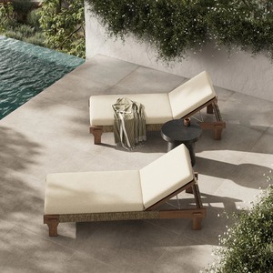 Tumbona de Madera de Teca Hecha a Mano para Exteriores con Respaldo Reclinable y Cojín Confortable, Silla de Descanso para Uso en Resorts, Hoteles y Jardines - Product Image 2