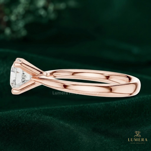 Anillo solitario de diamante cultivado en laboratorio con corte redondo, banda de oro macizo con cuatro puntas cónicas, anillo delicado para uso diario para chicas, anillo de promesa - Product Image 3
