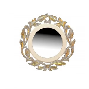 El delicado y lujoso marco de espejo metálico con textura de hojas y artesanía exquisita eleva la estética interior con un encanto atemporal. - Product Image 3