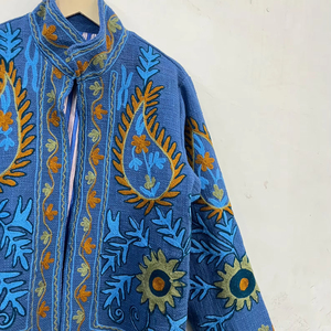 Chaqueta de algodón azul con bordado Suzani para mujer, estilo bohemio, étnico, hecha a mano, abrigo corto, prenda exterior - Product Image 1