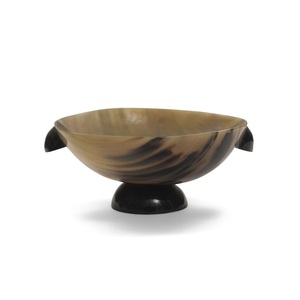 Cuenco de Servir con Pedestal de Cuerno de Búfalo Hecho a Mano, Plato Redondo Pulido, Ecológico y Decorativo para el Hogar, Bodas y Mesa - Product Image 3