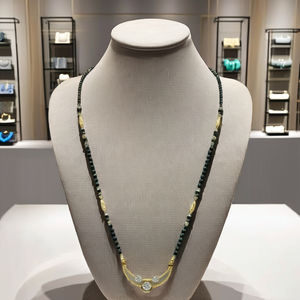 Chaîne de perles noires plaquée or 22 carats style Mangalsutra indien traditionnel, pendentif minimaliste en perles et zircon, bijoux quotidiens pour femmes - Product Image 2