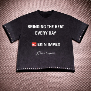 Camiseta de hombre personalizada de 360 GSM de franela vintage con lavado ácido, efecto desgastado por el sol, estampado serigrafiado, bajo sin rematar, pedrería y corte holgado - Product Image 1