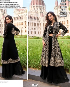 Ensemble de lehenga brodé Sunshine Bloom - Product Image 4