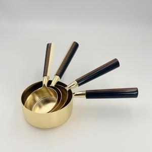 Ensemble de tasses à mesurer et cuillères en acier inoxydable de luxe écologiques 2026 avec poignée en résine, compatibles lave-vaisselle et congélateur, pour liquides et aliments secs - Product Image 1