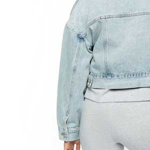 High Quality Custom Cropped Denim Jacket <b>Women</b> Winter Double Breasted Breathable Quick Dry Short Sleeve Crew Neck Street Wear - Product Image 4