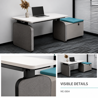 Bureau de travail moderne réglable en hauteur avec plateau blanc, panneaux latéraux arrondis gris, armoire de rangement et siège bleu sarcelle