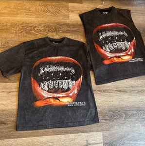 T-shirt graphique à logo imprimé personnalisé T-shirts à col rond sans manches vintage surdimensionnés et lourds et délavés à l'acide de haute qualité pour hommes - Product Image 5