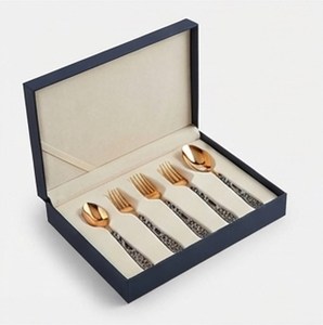 Ensemble de couverts élégants en or, 5 pièces, en métal, compatibles lave-vaisselle, vaisselle de mariage avec poignées à motifs - Product Image 6