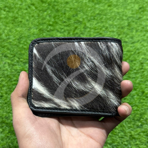 Cartera de Cuero Natural con Pelo de Vaca, Cartera Delgada Hecha a Mano, Tarjetero, Cartera de Cuero Ligera con Diseño Delgado - Product Image 1