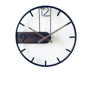 Horloge murale moderne de luxe en métal doré à plumes, art abstrait créatif, mouvement à quartz silencieux, décoration élégante pour la maison, le salon, l'hôtel - Product Image 1