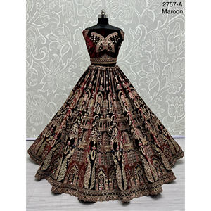 Collections de velours de vêtements de mariée indiens pour la mariée avec le travail de Zarkhan par Fabzone - Product Image 6